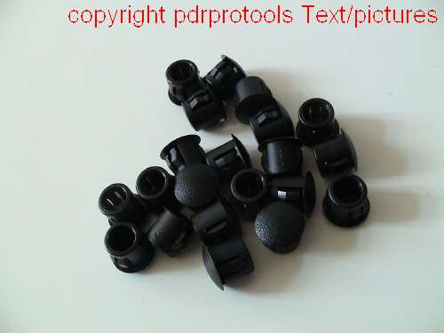 Flush fitting plugs x 100 (13.0mm holes)