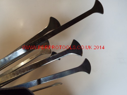 Broad Head Whale Tail, 32.0mm x 20" Shaft,(Flexible). Broad Head Whale Tail, 32.0mm x 20" Shaft,(Flexible).