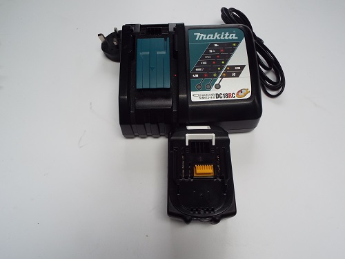 Makita Battery Charger + 6 .0 Ah Li-ion Battery.