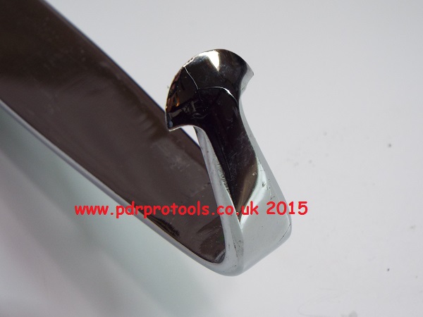 Wheel arch repair tool